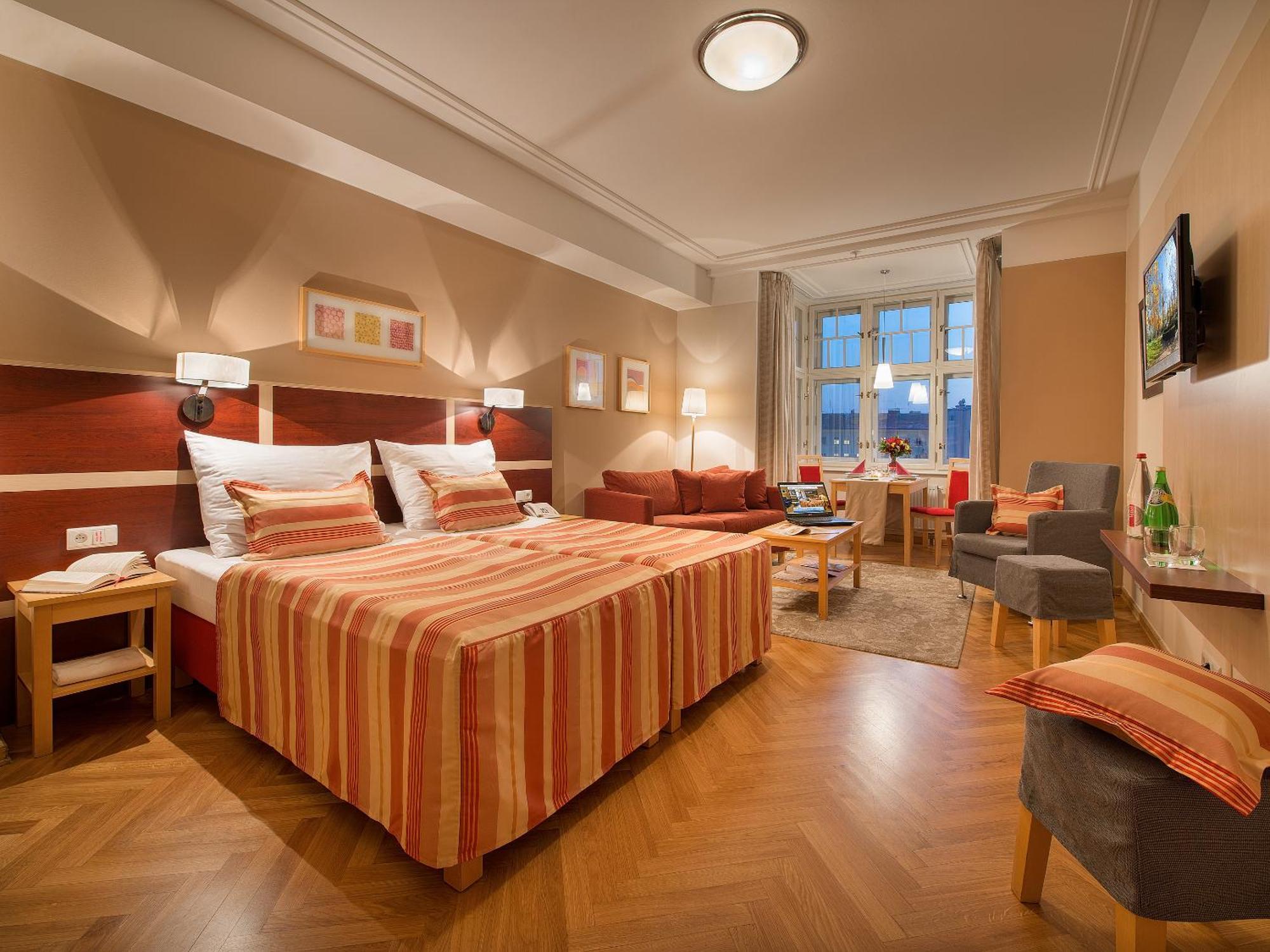 Ea Hotel Julis — Zdjęcia 1